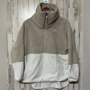 The North Face‎ Pullover Sherpa Sweater Sm